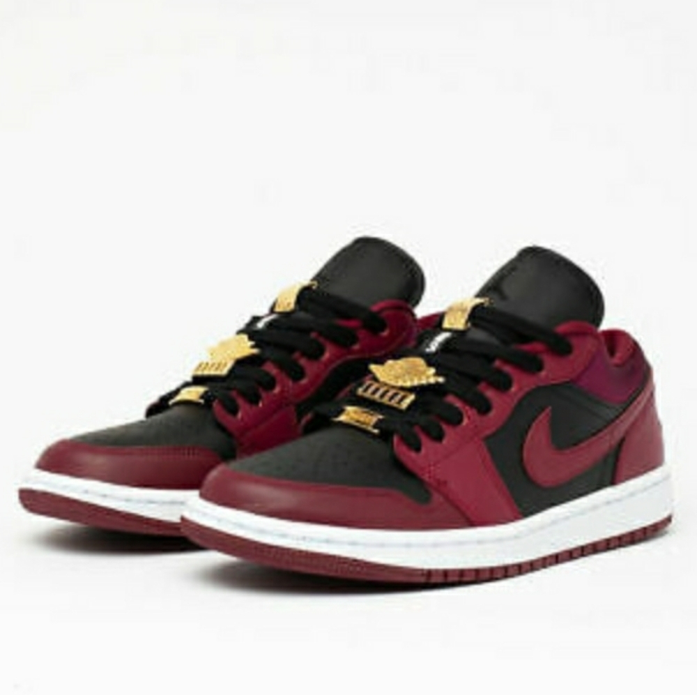 Nike Air Jordan 1 Low SE